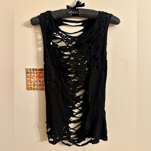 🔥🔥 Distressed Sleeveless Top